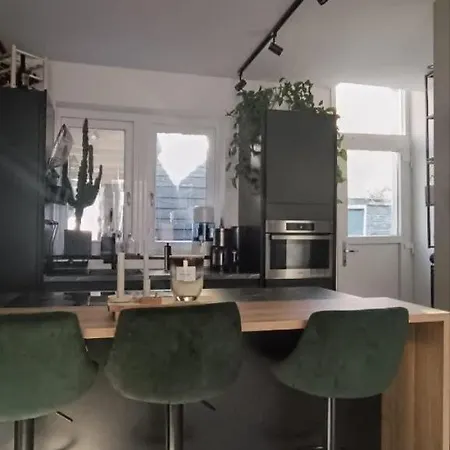 Luxury, Comfy Near Zaanse Schans & Amsterdam Zaandam